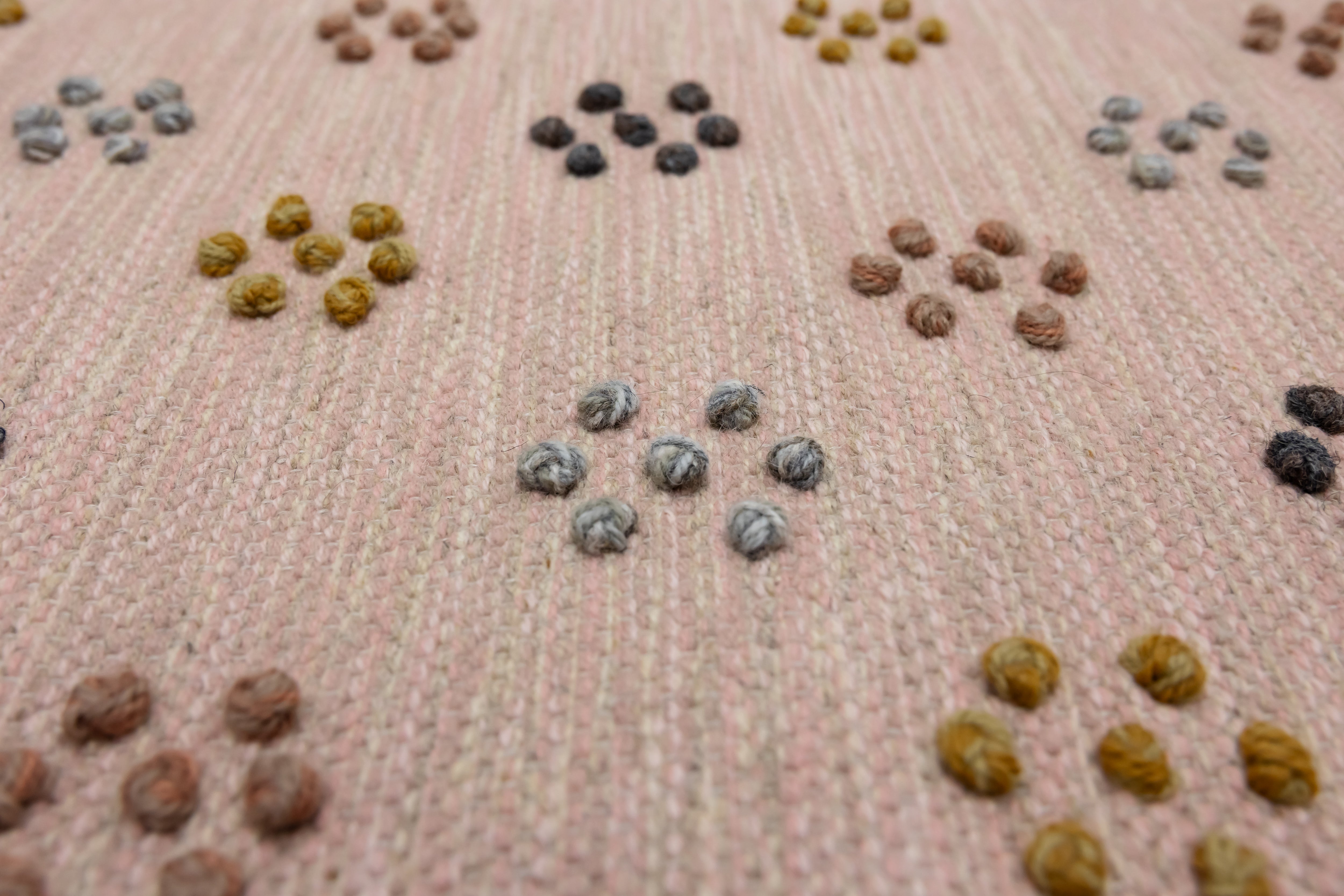 Single Weave with Flower Pearls - Pink