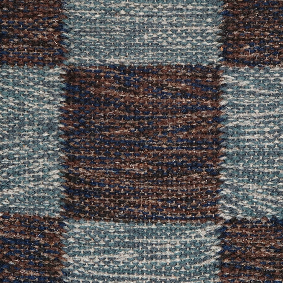 <p><meta charset="UTF-8"><a id="fancybox-right"></a><span id="fancybox-right-ico" class="fancy-ico"></span></p>
<div class="fancybox-title-inside" id="fancybox-title">
<meta charset="UTF-8">
<meta charset="UTF-8">
<span>Single Weave Chequered, 1 sq – grey-blue mix 04, 262, CH3424, 2 sq – brown-black mix 11, 5027, 6005, CH7878 on the natural yarn</span><br>
</div>