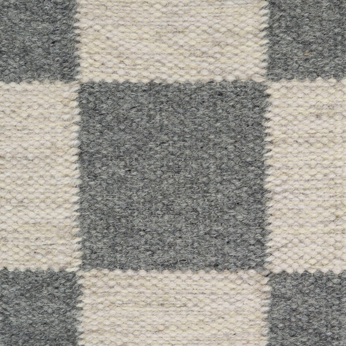 <p>Single Weave Chequered, 1 sq - grey 04, 2 sq - light grey 12, 1023, 06 on the natural yarn</p>