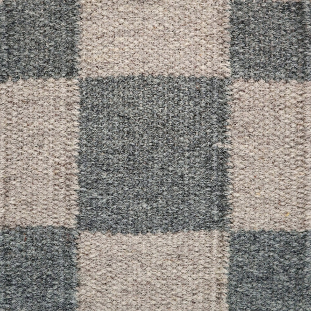 <p><meta charset="UTF-8"><a id="fancybox-right"></a><span class="fancy-ico" id="fancybox-right-ico"></span></p>
<div id="fancybox-title" class="fancybox-title-inside"></div>
<div class="fancybox-title-inside"><span>Single Weave Chequered, Grey-Beige, sq 1 - grey 04, sq 2 - beige 12 on the natural yarn</span></div>