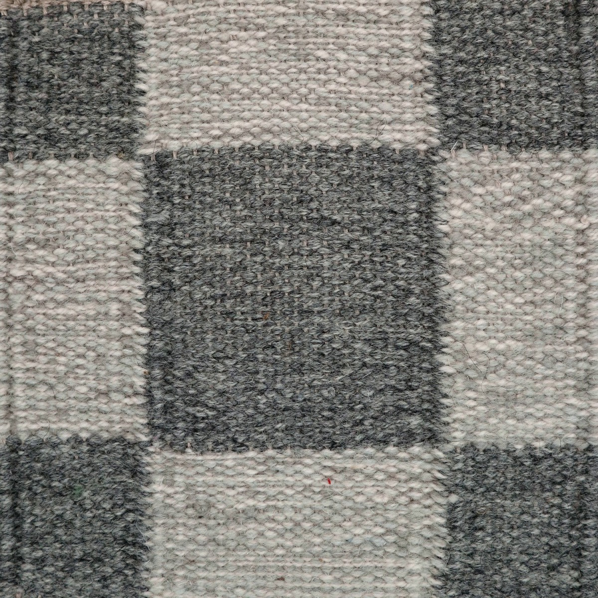 <p><meta charset="UTF-8"><a id="fancybox-right"></a><span class="fancy-ico" id="fancybox-right-ico"></span></p>
<div id="fancybox-title" class="fancybox-title-inside"></div>
<div class="fancybox-title-inside"><span>Single Weave Chequered, Grey white, sq 1 - grey mix 04, 08, sq 2 - light grey mix 1002, 1009, 1023 on the natural yarn</span></div>