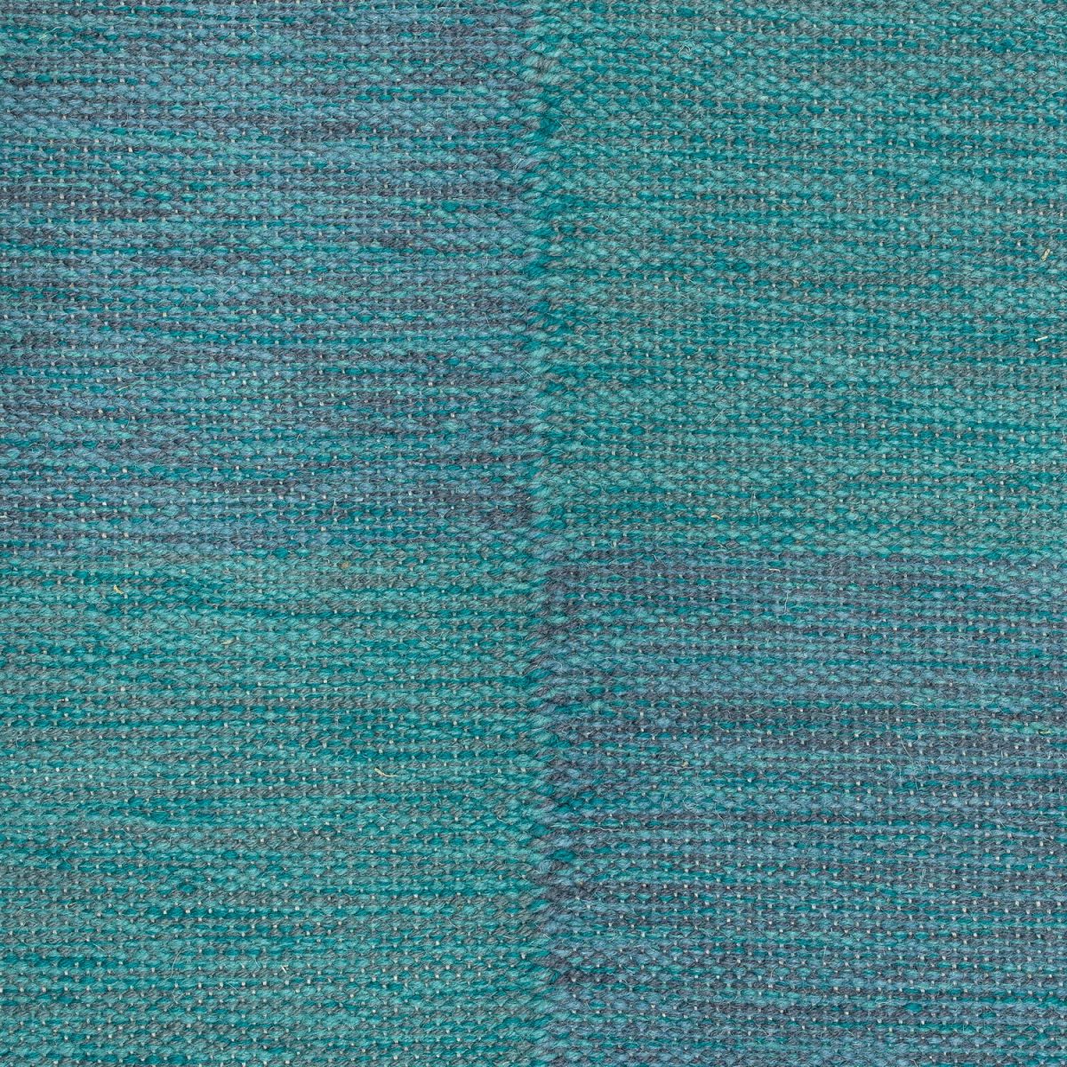 <p>Single Weave Chequered (rollakan), 1 sq - blue mix 5008, CH050, CH3424, 2 sq - navy mix  5008, CH050, CH3424, 8015, 8008, 504 on the natural yarn</p>