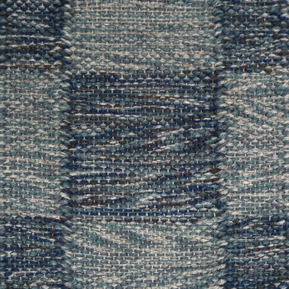 <p><meta charset="UTF-8"><a id="fancybox-right"></a><span class="fancy-ico" id="fancybox-right-ico"></span></p>
<div id="fancybox-title" class="fancybox-title-inside"></div>
<div class="fancybox-title-inside">
<meta charset="UTF-8">
<meta charset="UTF-8">
<span>Single Weave Chequered, sq 1 – light mix 04, CH3424, sq 2 – dark mix 04, CH3424, 262, 6020, 5027 on the natural yarn</span><br>
</div>