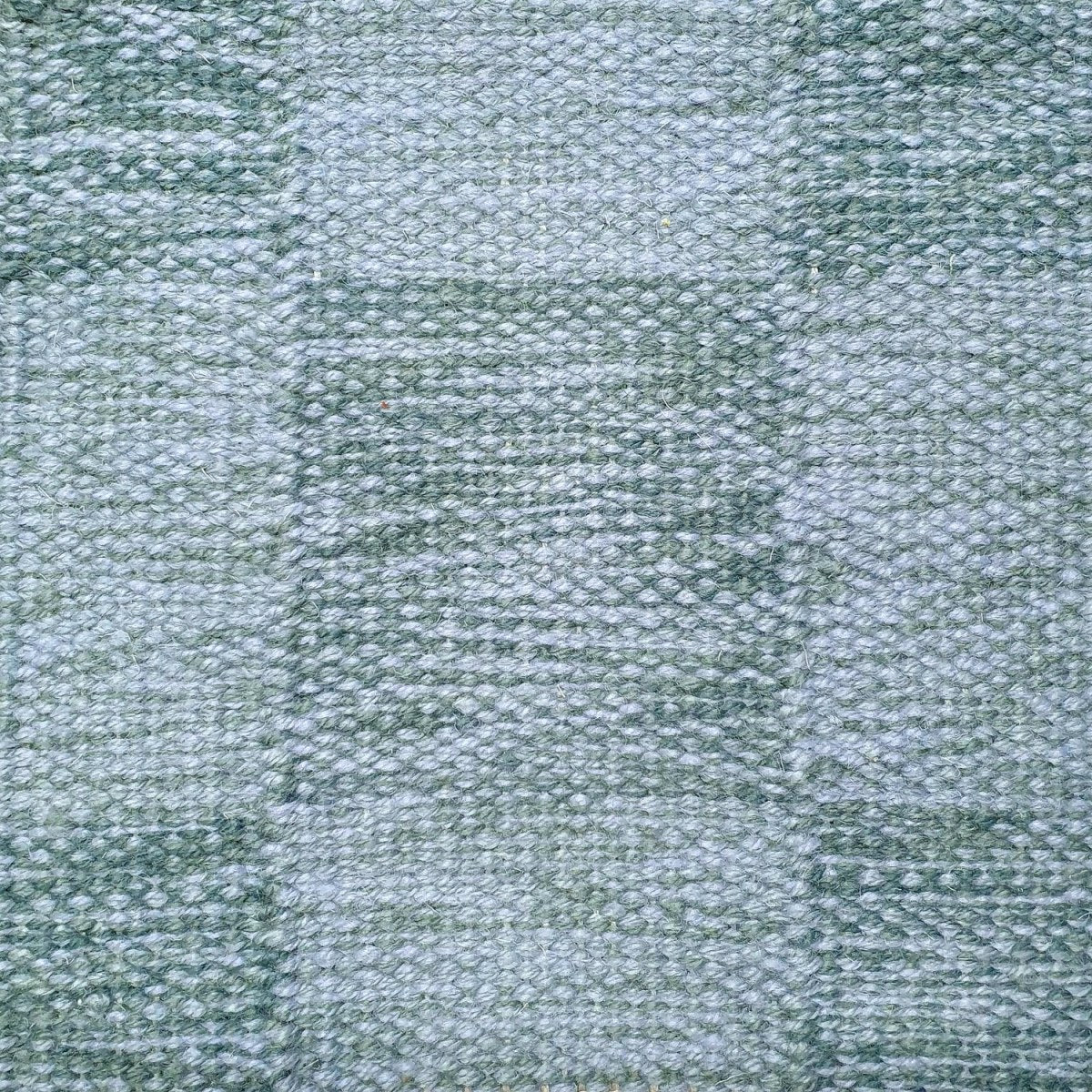 <p>Single Weave Chequered, sq 1 - aqua mix CH4400, 5012, 8200, sq2 - dark aqua mix CH4400, 5012, 8200, 8235</p>