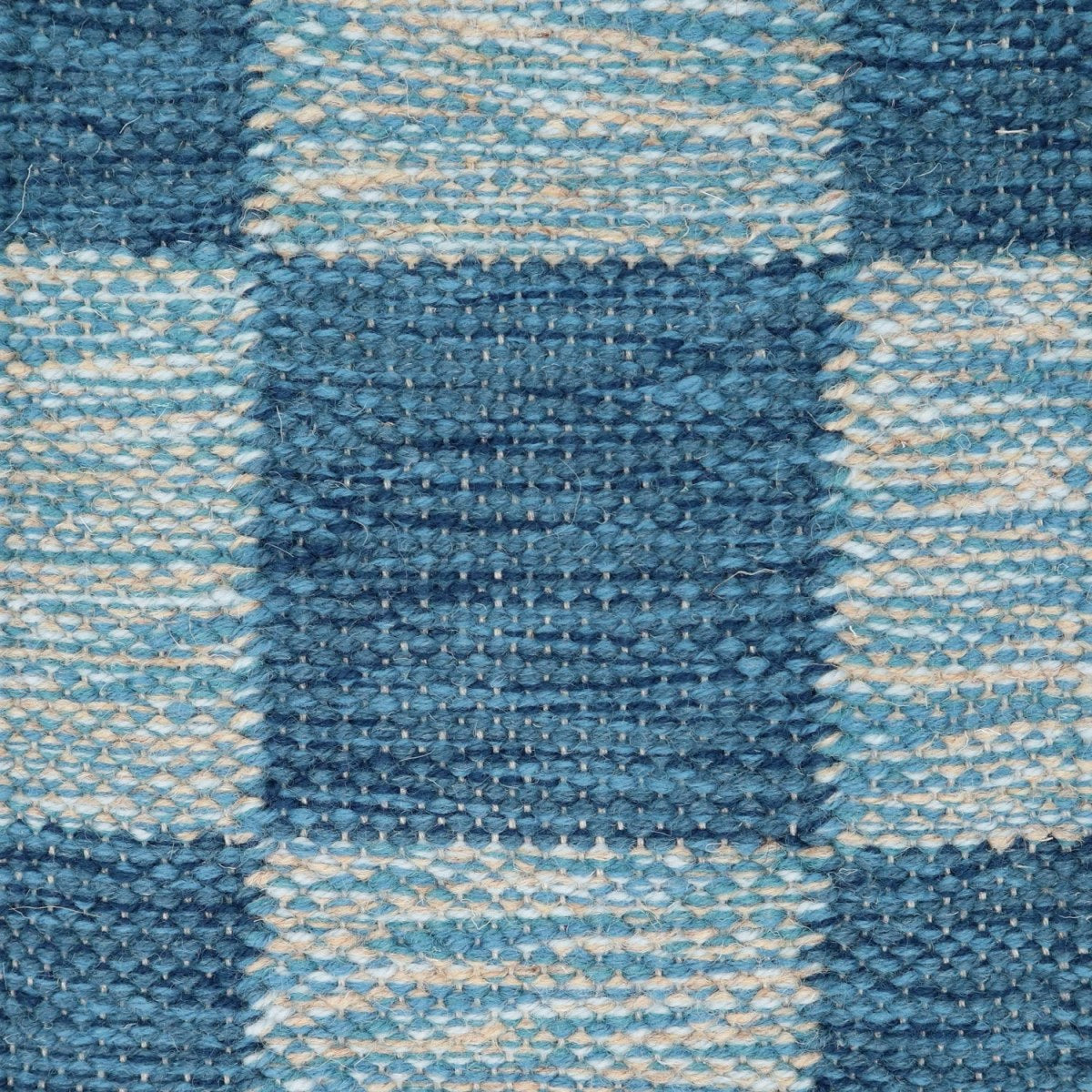 <p>Single Weave Chequered, sq 1 - dark blue 5027, 5021, 8603, sq 2 - light blue 5021, CH054, 8015, 03 on the natural yarn</p>