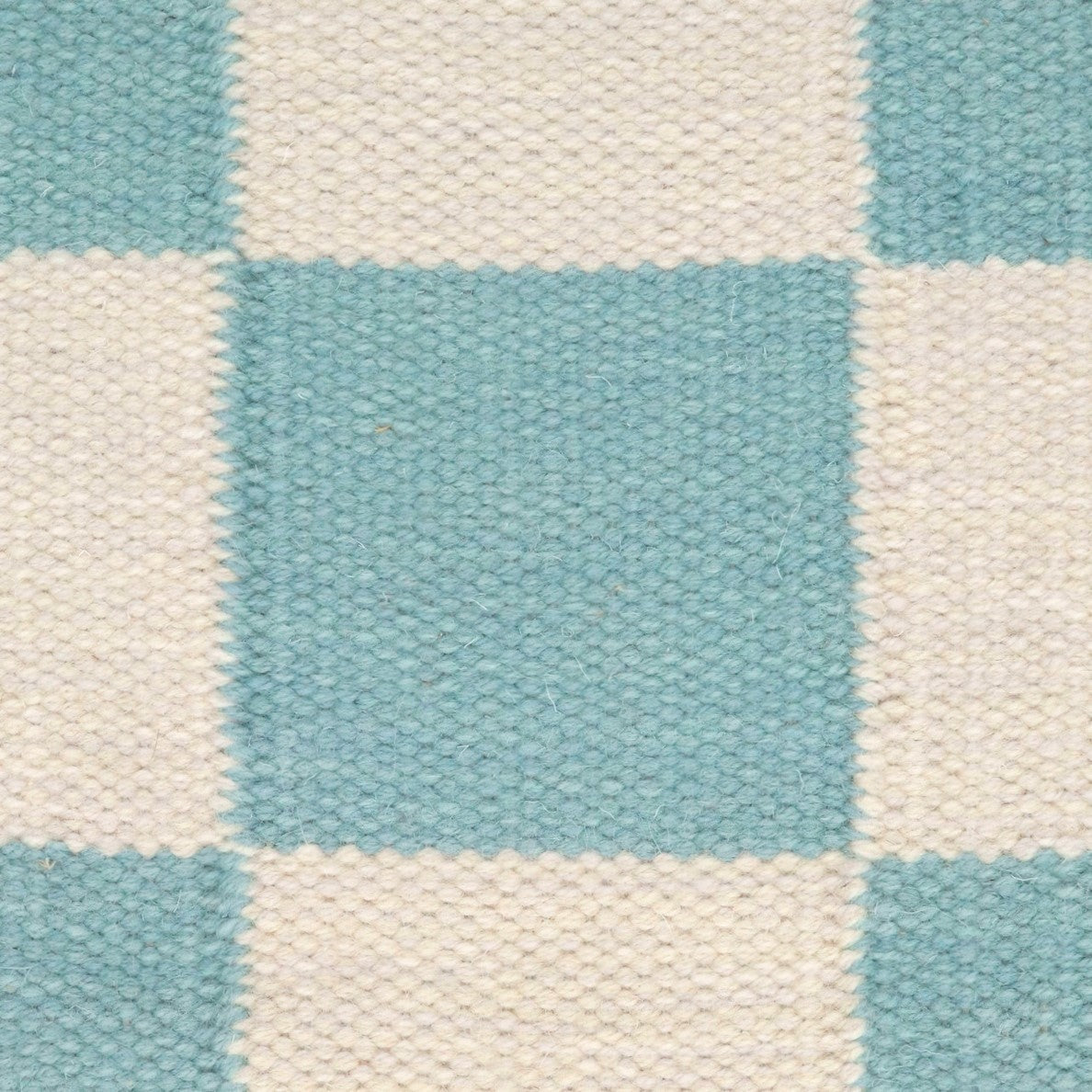 <p>Single Weave Chequered, sq1 - light blue mix 5012, 5032; sq2 - white mix 1023, CH044, 06 on the natural yarn</p>