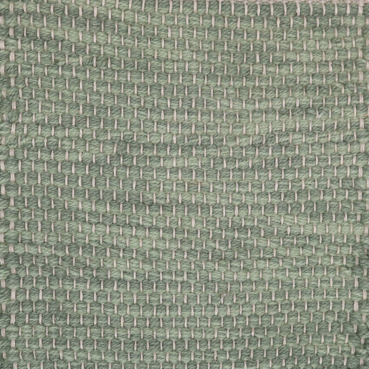 <p>Single Weave, green mix 1025, CH016 on the natural yarn</p>