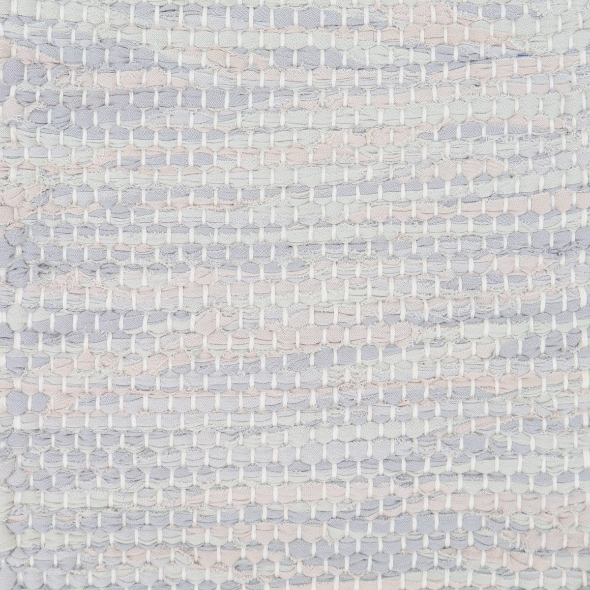 <p>Single Weave, light grey mix 127, 130, 150, 151 on the white yarn</p>