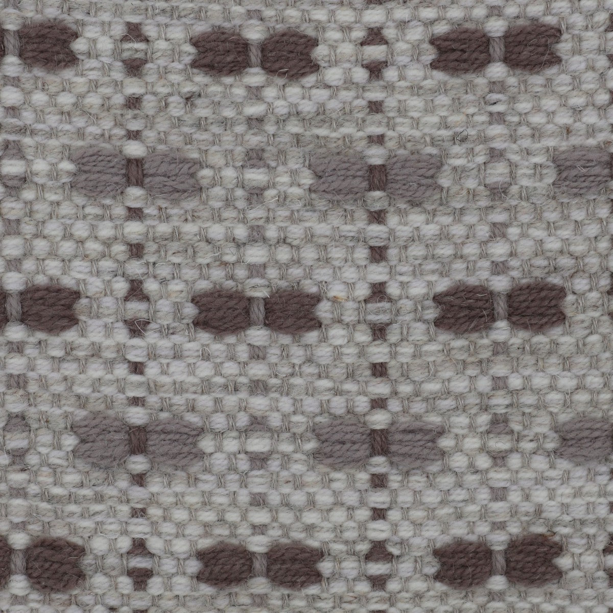 <p>Single Weave with Bows, main light grey mix CH044, 1023,12 on the natural yarn, Bows  1024 and 6018 on the natural yarn</p>