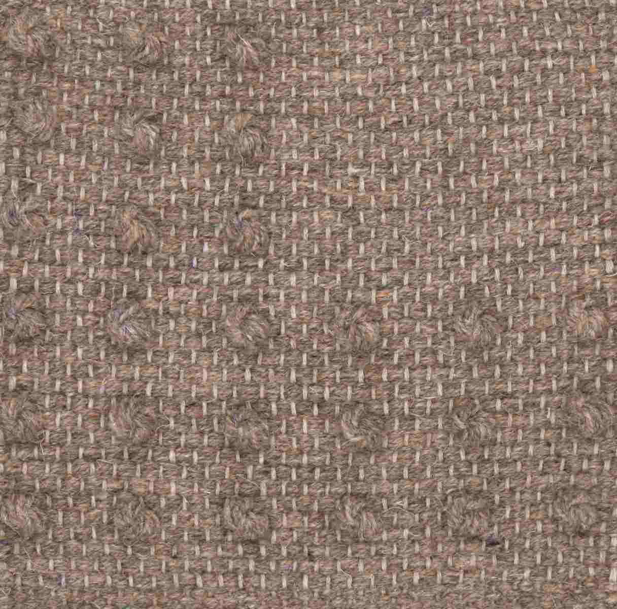 <p>Single Weave with  Pearls, beige-brown 02, 11 on the natural yarn</p>