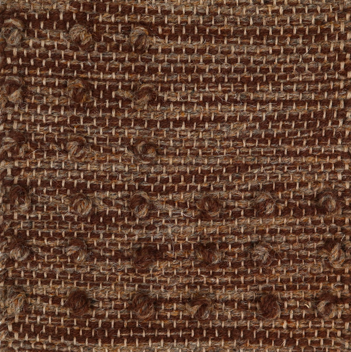 <p>Single Weave with Pearls, brown mix 11, 6005 on the natural yarn</p>