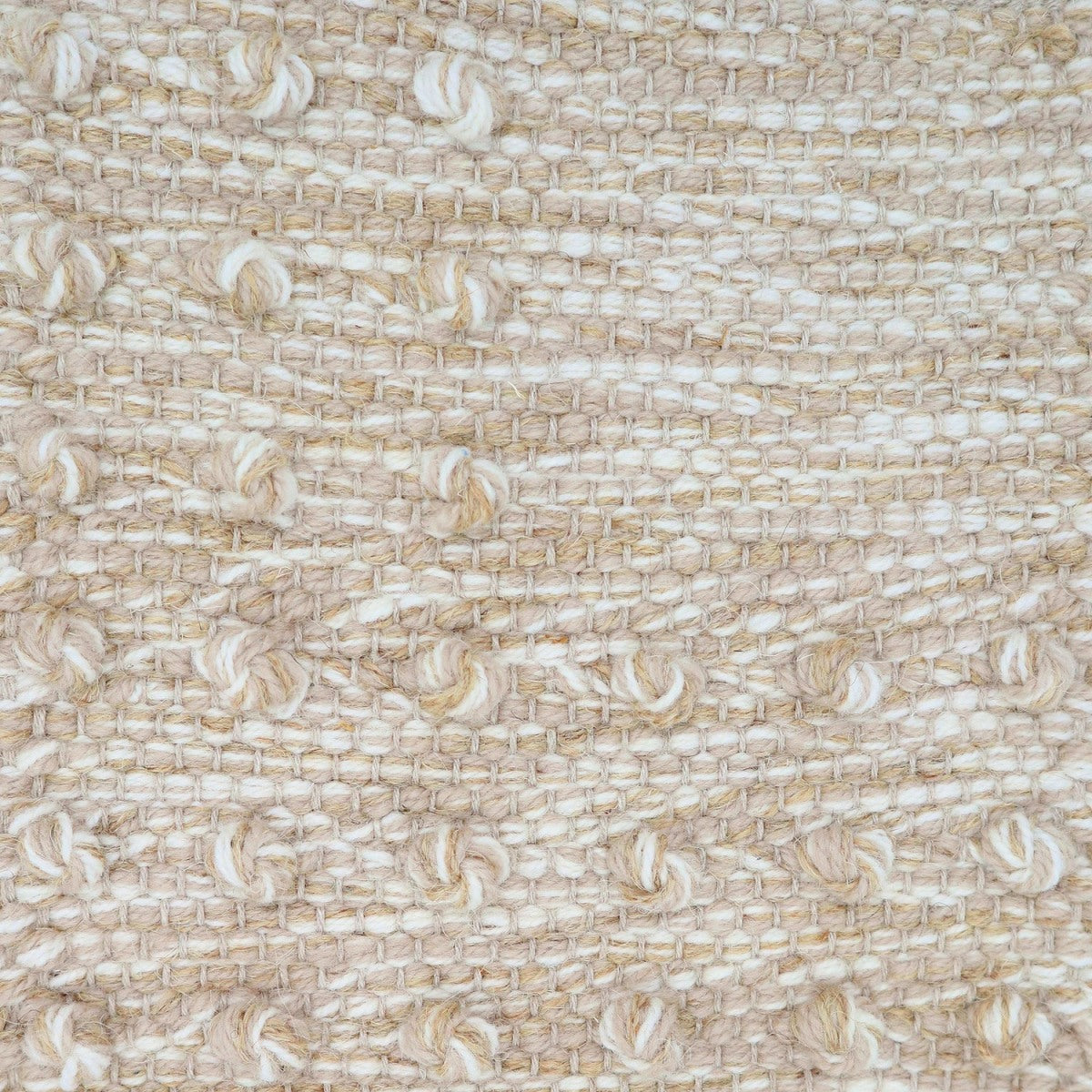 <p>Single Weave with Pearls, cream mix CH1207, CH044, 03 on the natural yarn</p>
