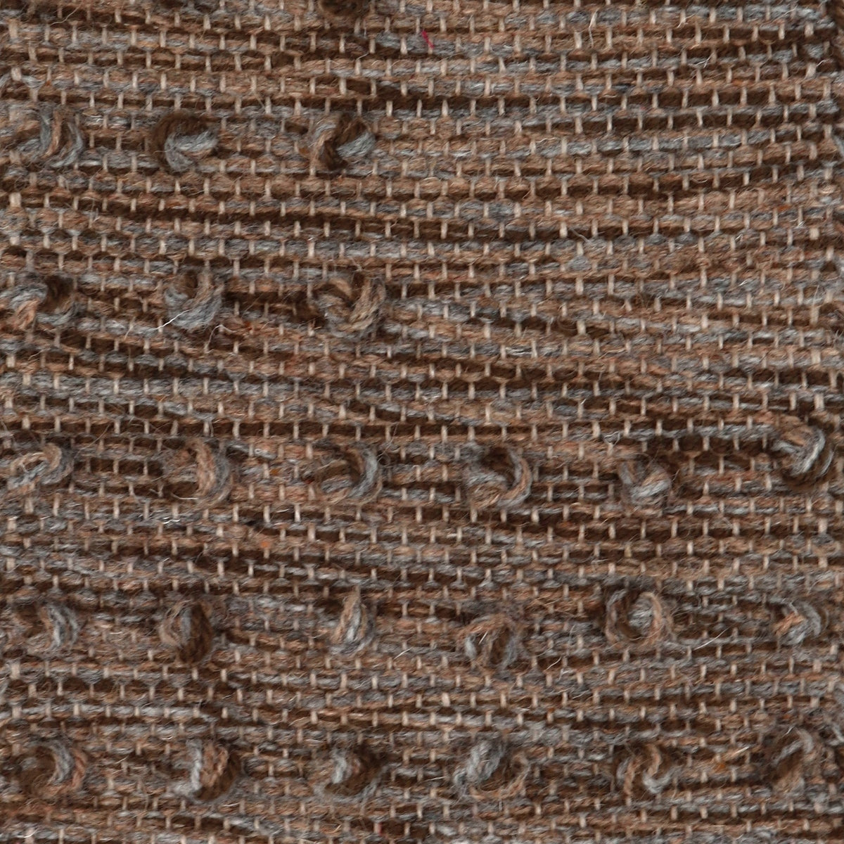 <p>Single Weave with Pearls, mix of 02, 11, 04, 08, CH4326 on the natural yarn</p>