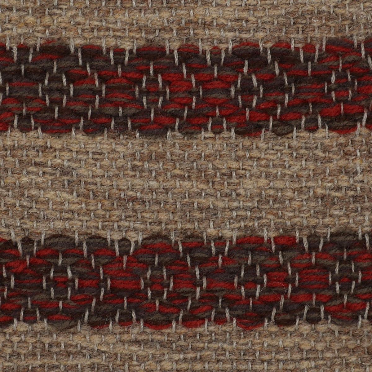 <p>Single Weave with Stripes of Round Rosepath, main beige mix 02, 03, brown mix CH4225, 6005, 6017, 8153 on the natural yarn</p>