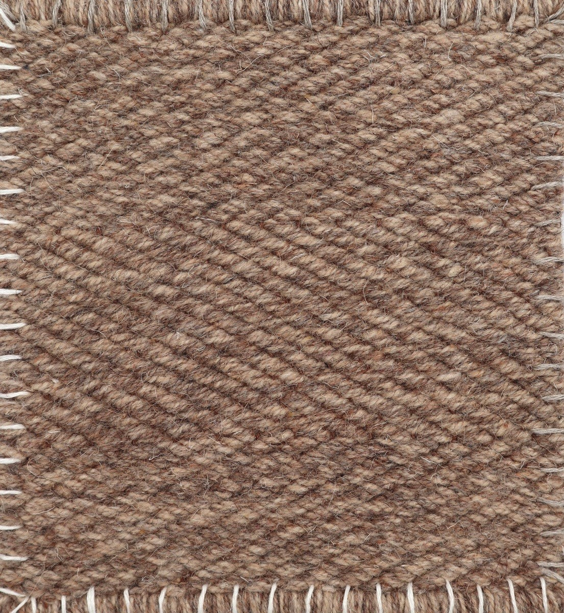 <p>Slim Herringbone, mix brown 03, 02 stitches in natural and white yarn</p>