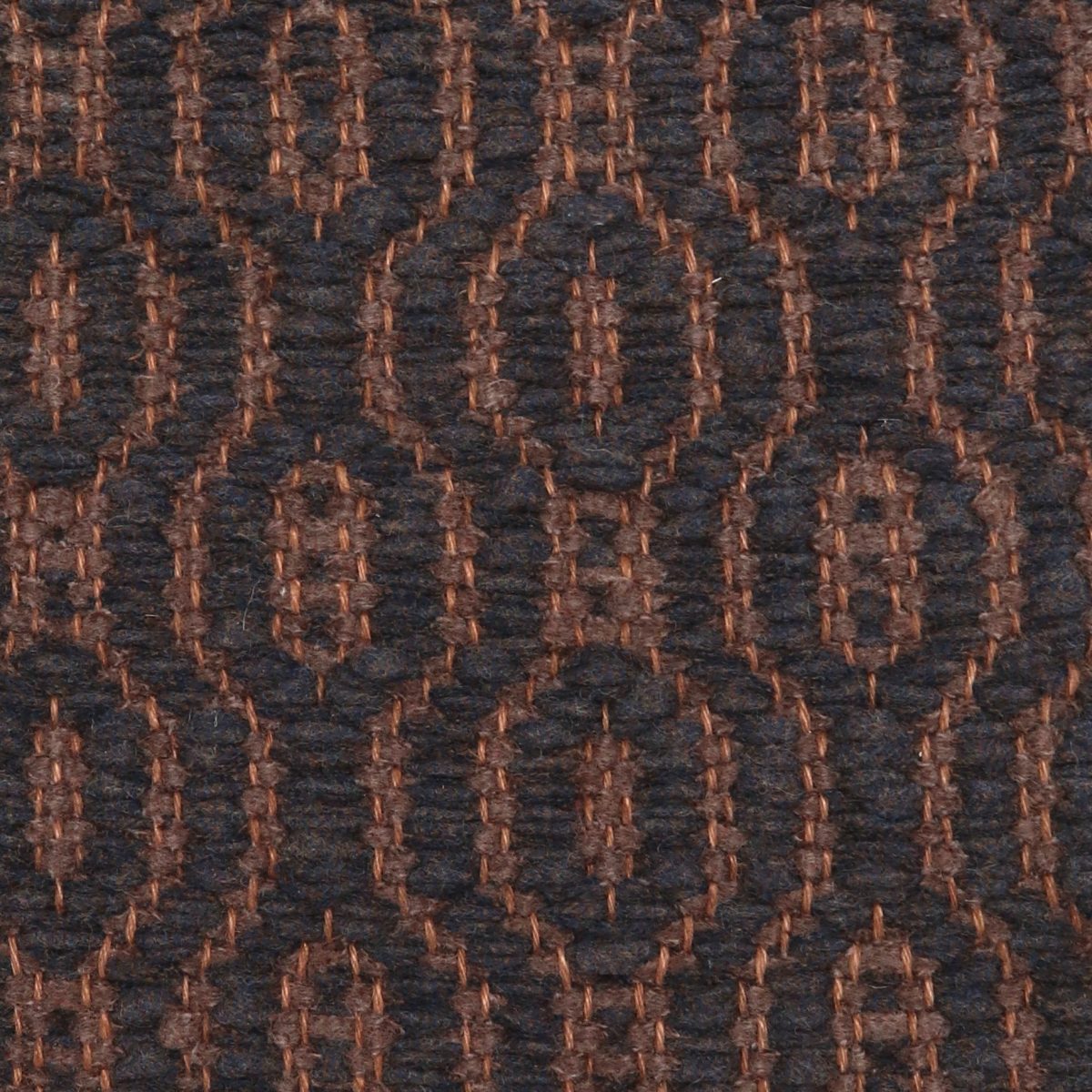 <p>Soft Dual Diamond Twill, main dark blue 0493, ins brown 0489 on the brown yarn</p>