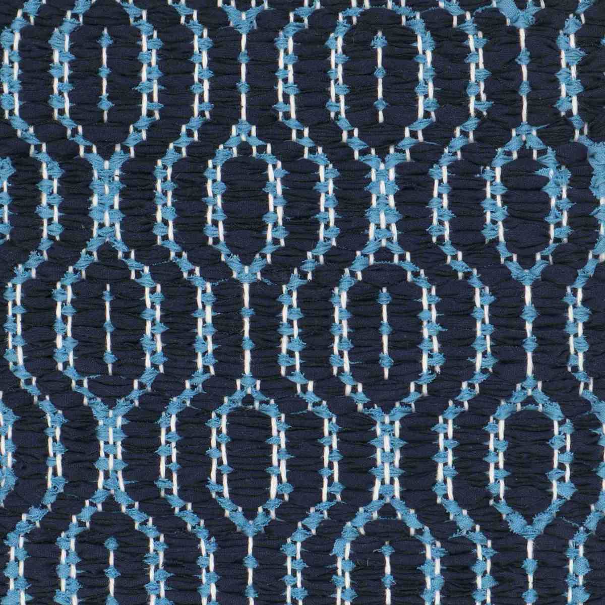 <p>Soft Dual Diamond Twill, main dark blue 534, inside light blue 527 on the white yarn</p>