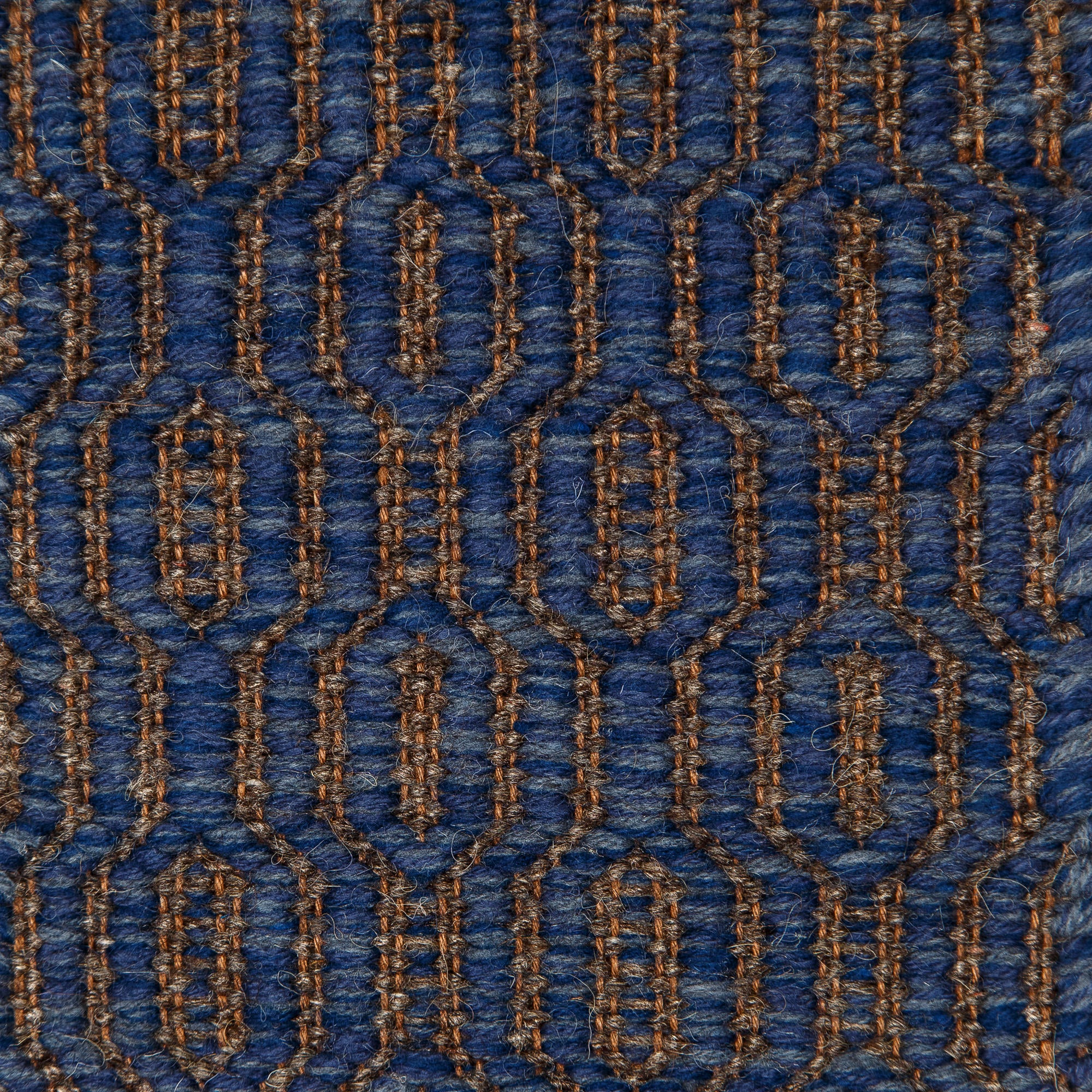 <p>Soft Dual Diamond Twill, main dark blue mix 504, 5027, inside reddish grey 17 on the brown yarn</p>