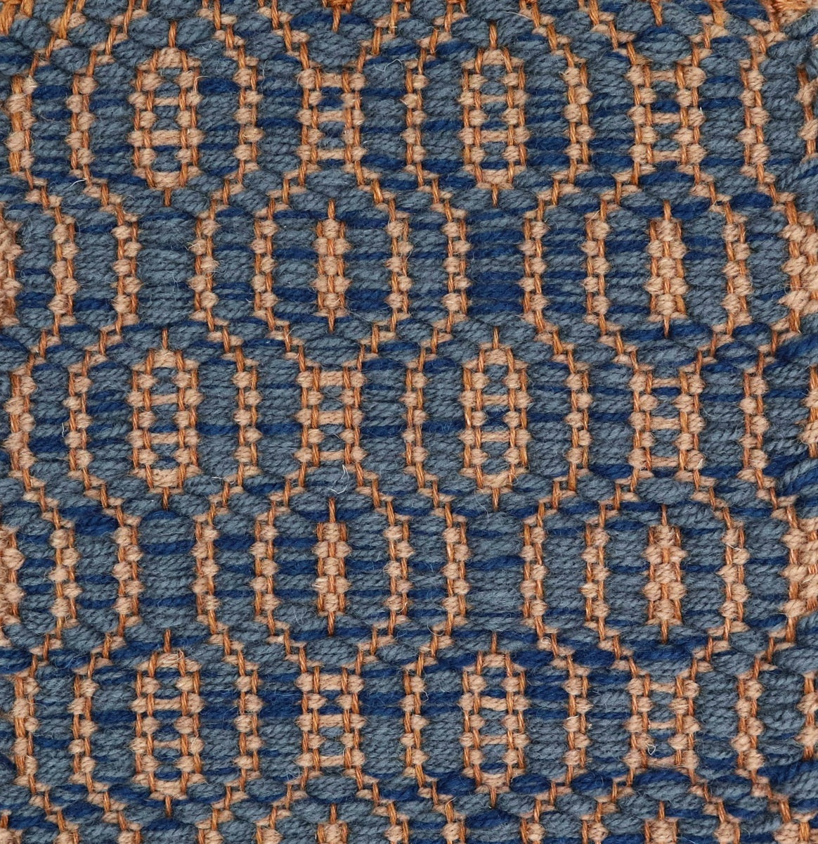<p>Soft Dual Diamond Twill, main mix 8053 (70%), 5027 (20%), inside light brown 6018 on the brown yarn</p>
