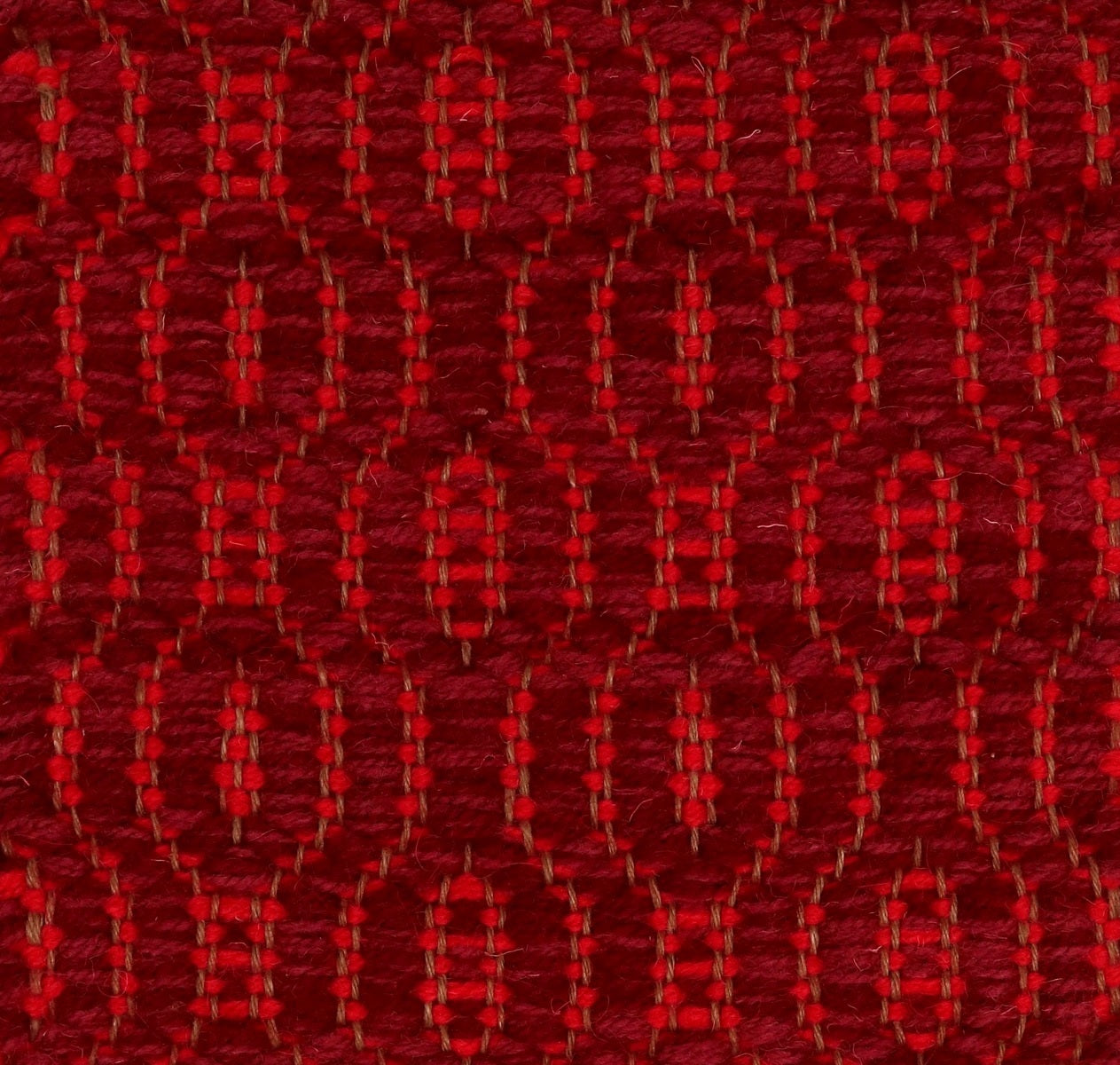 <p>Soft Dual Diamond Twill, main red mix 3015, 3011, inside red 3008 on the brown yarn</p>
