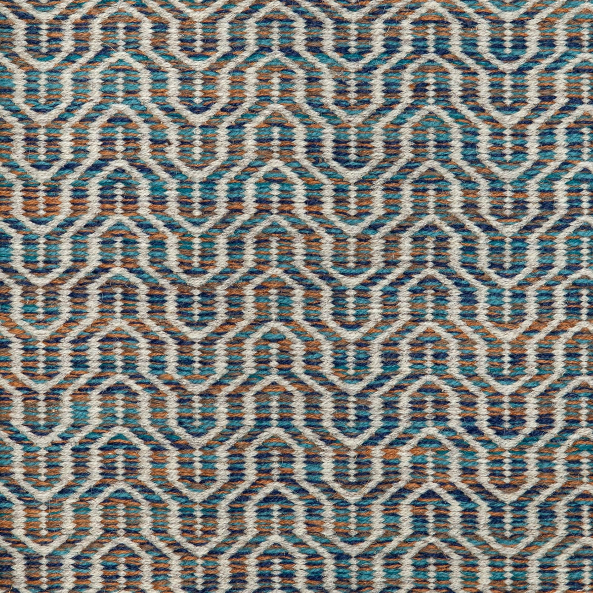 <p>Towers, 1 row - light grey 12, 2 row - blue mix 6017, 6008, 5027, 5008, CH050 on natural yarn</p>