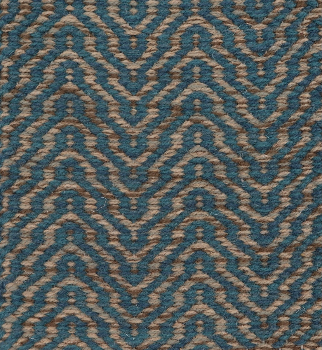 <p>Towers, 1 row - mix of colours 1011, 03, 6014, 6017, 2 row - blue 8602, 8015, 8603 on the natural yarn</p>