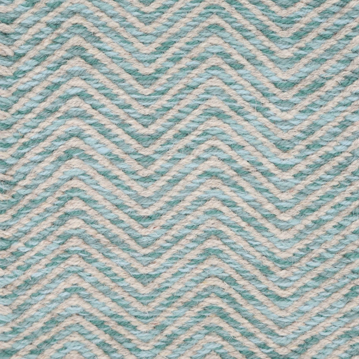<p>Tweeds, 1 row - blue mix 8200, 8235, 5012, CH4400, 2 row - beige 12 on the natural yarn</p>