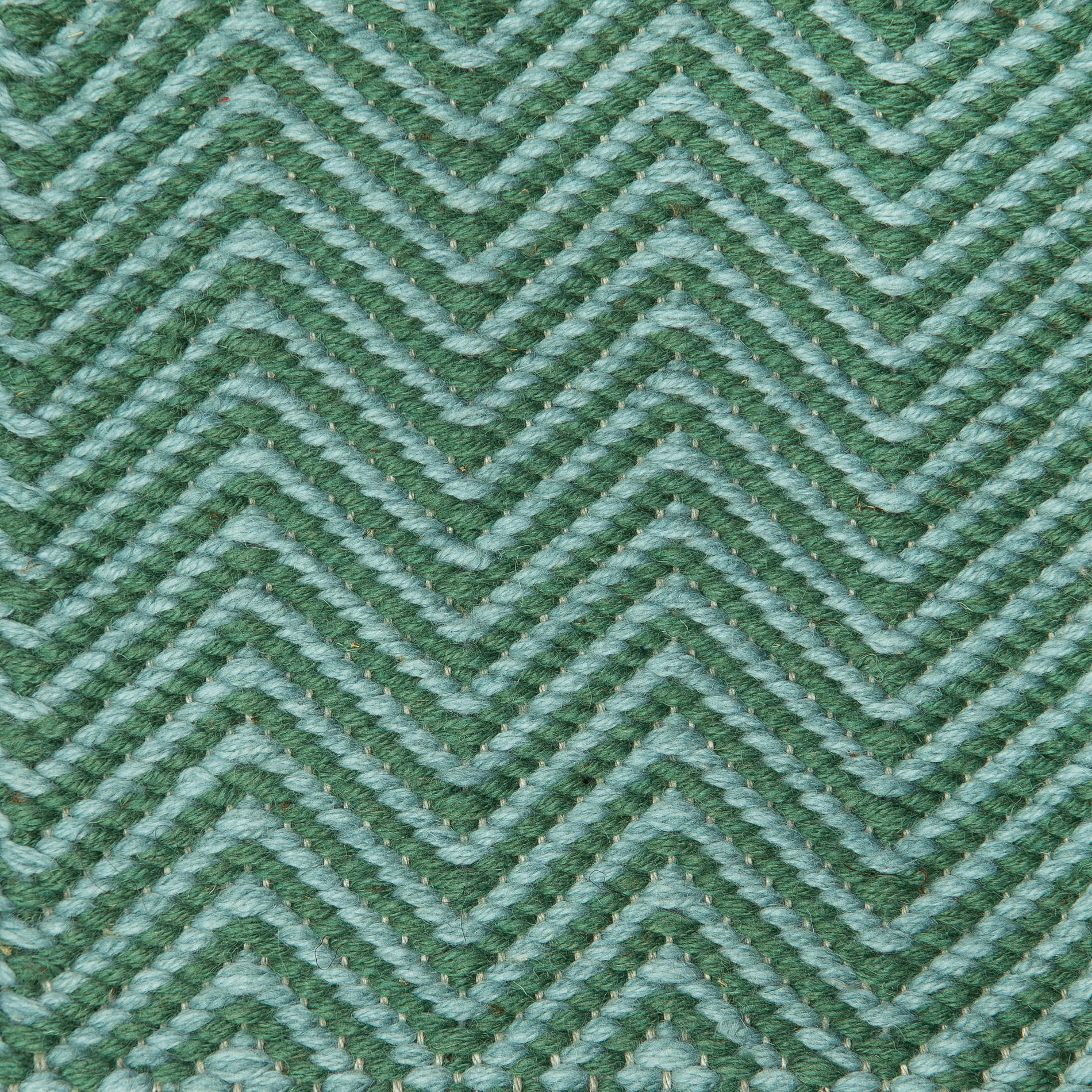 <p>Tweeds, 1 row - green 4006, 2 row - light blue CH4400 on the natural yarn</p>