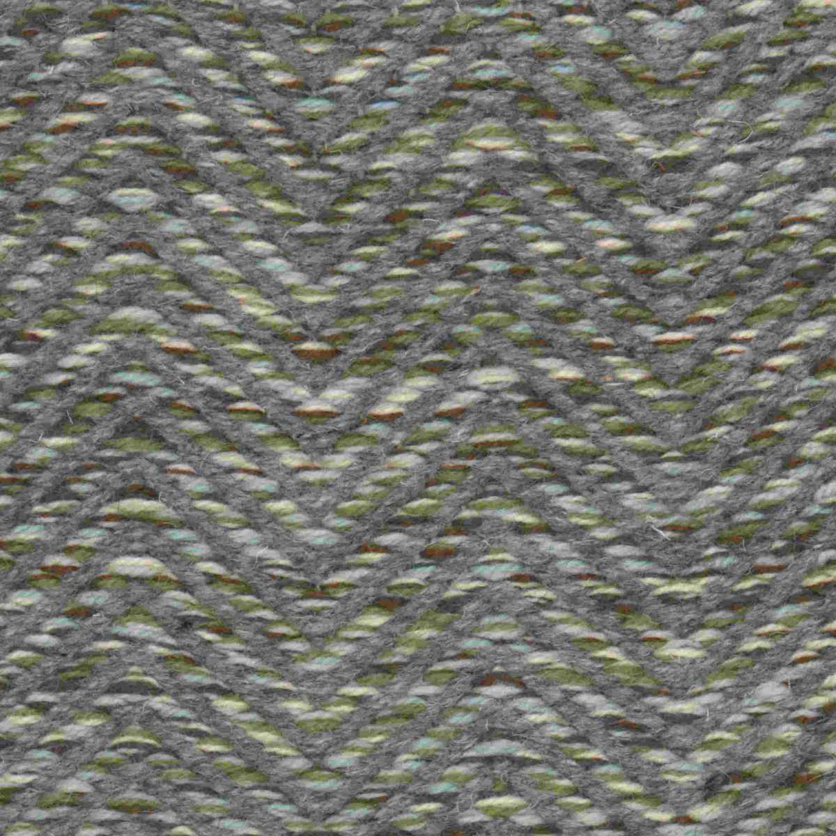 <p>Tweeds, 1 row - grey 08, 2 row - mix 5012, CH017, CH4326, CH033, CH015, 6023 on the natural yarn</p>