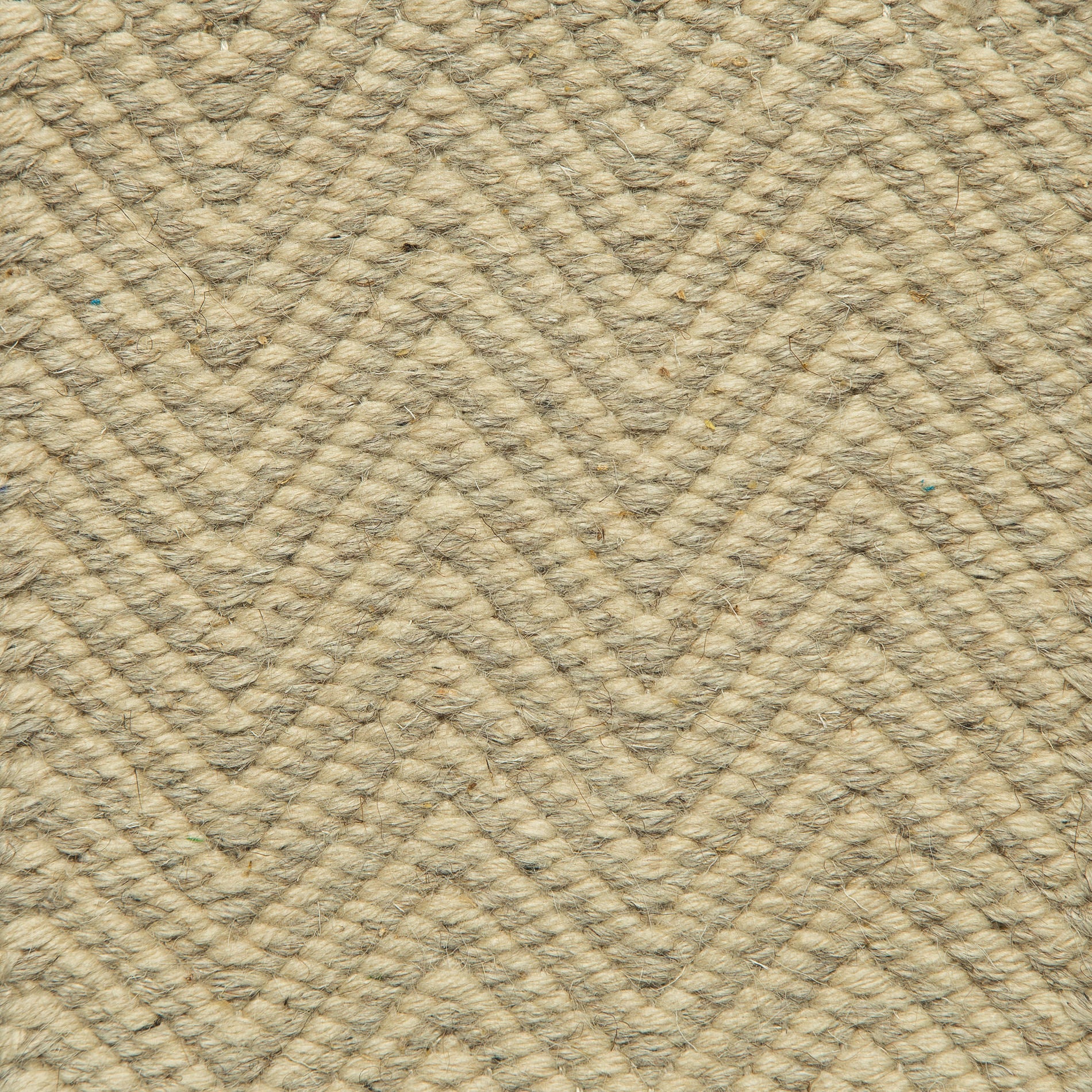 <p>Tweeds, 1 row - grey 12, 2 row - beige 07 on the natural yarn</p>