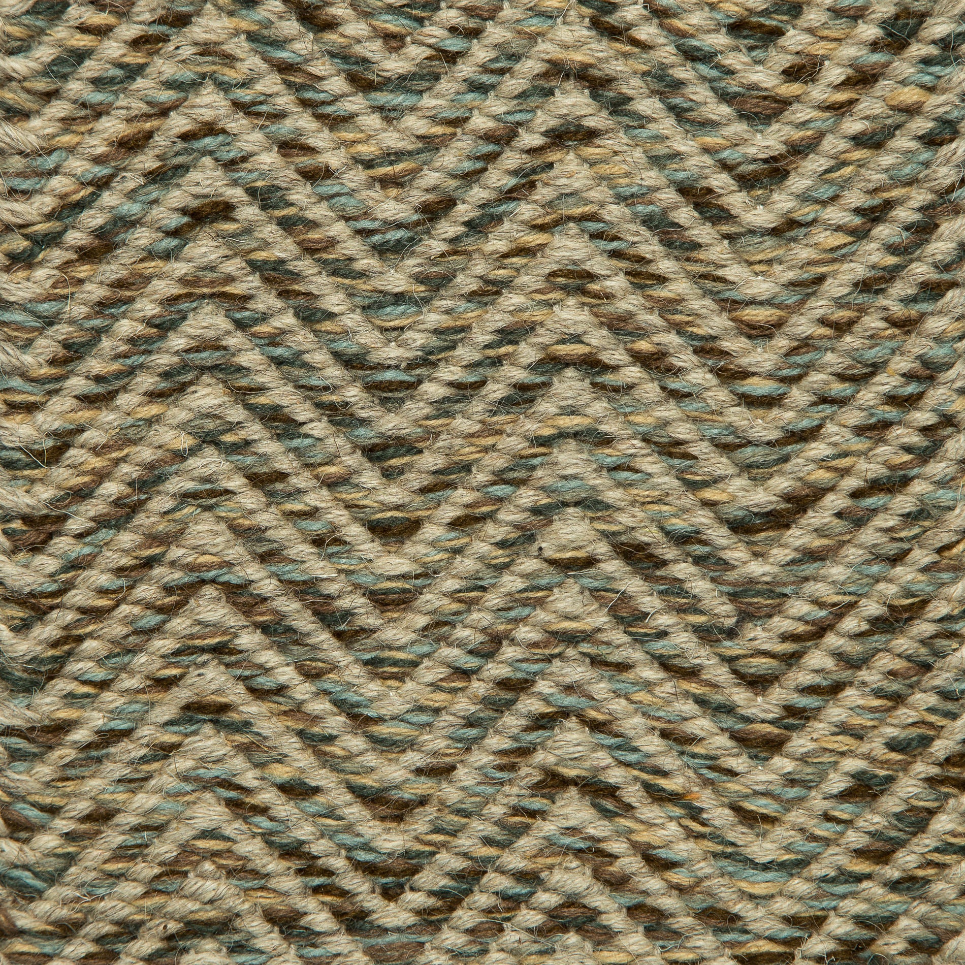 <p>Tweeds, 1 row - grey 12, 2 row - mix of CH4225, 1025, 6017, CH4400, CH017, 6003 on the natural yarn</p>