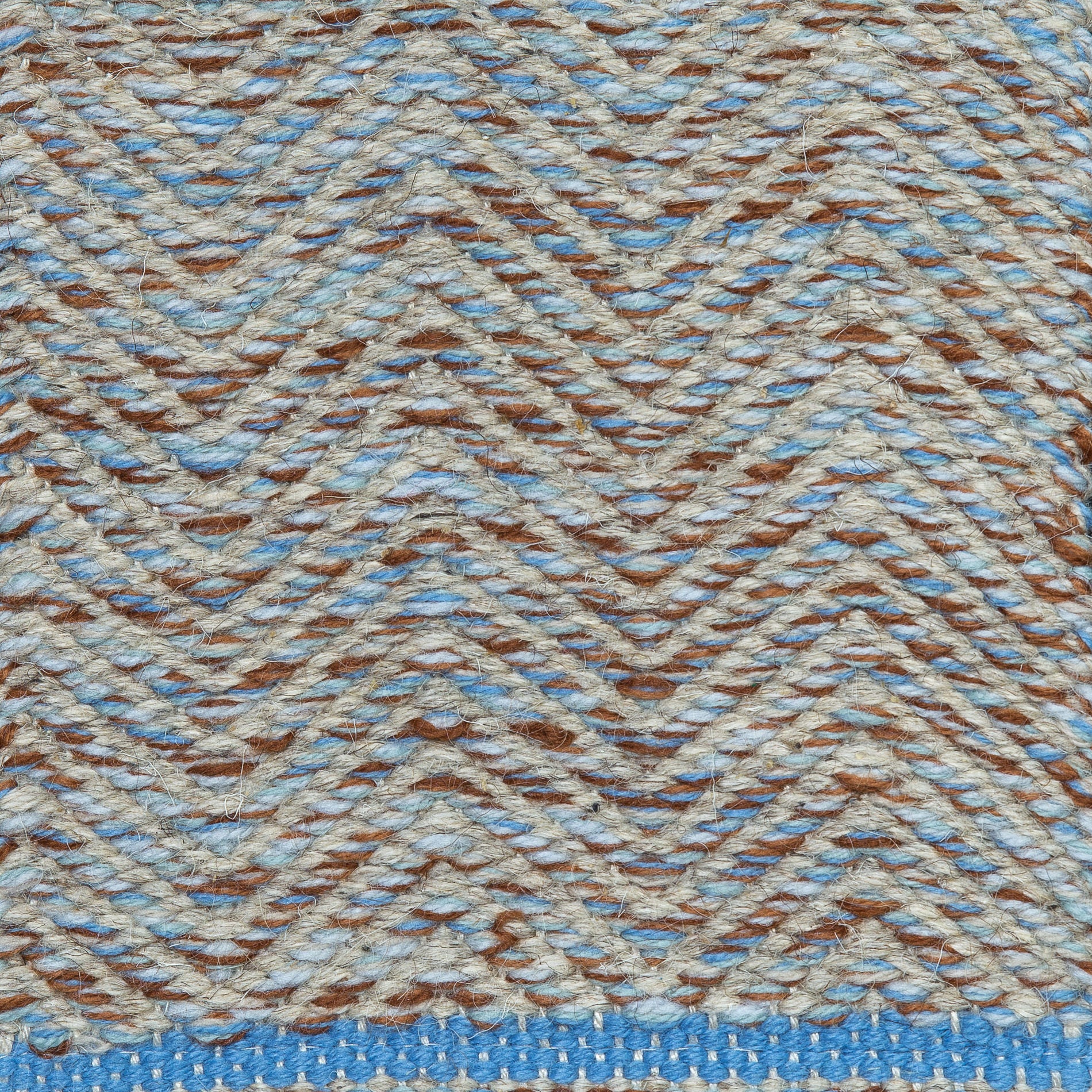 <p>Tweeds, 1 row - light grey 12, 2 row - mix of 1008, 5001, 5012, 6002, 6008, CH054 on the natural yarn</p>