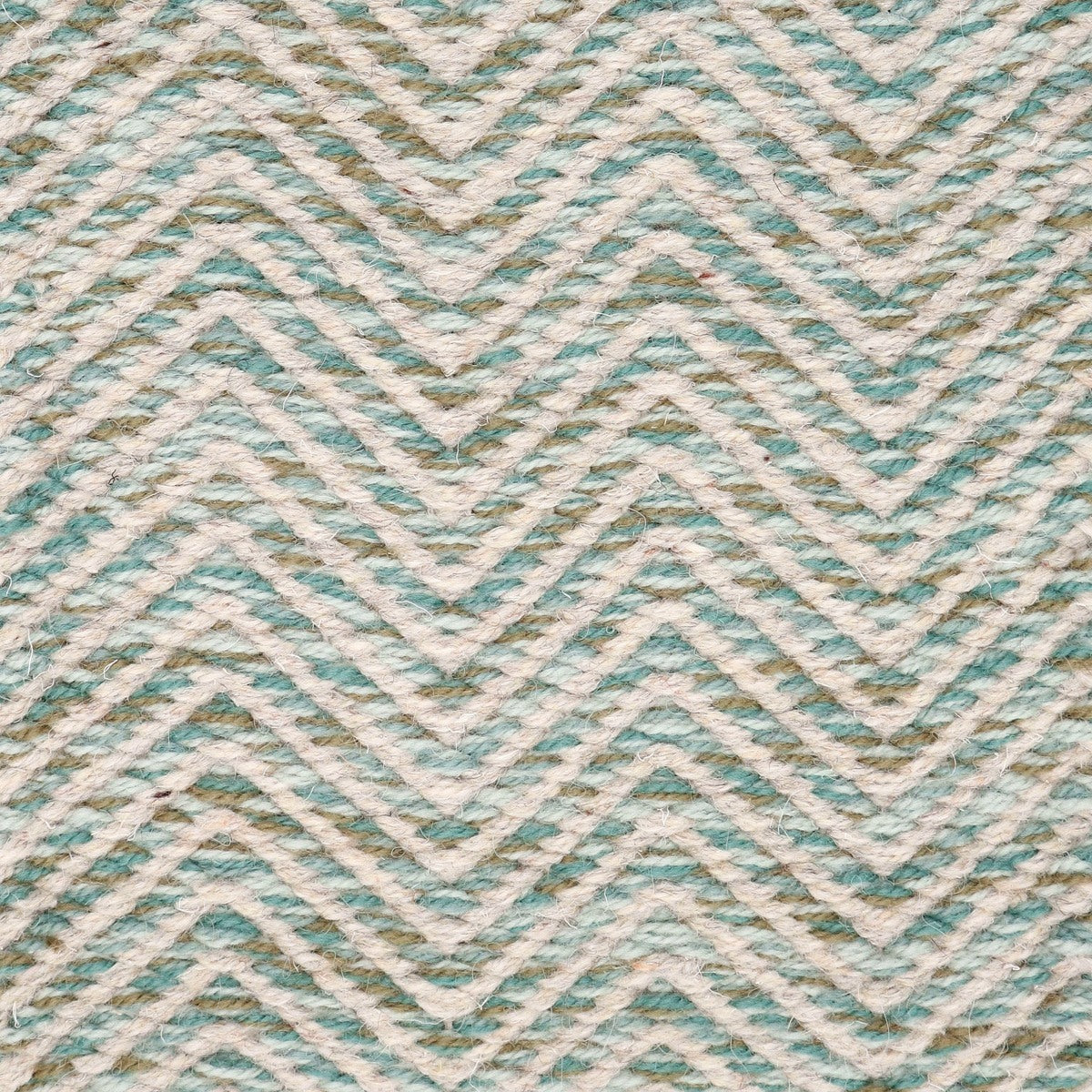 <p>Tweeds, 1 row light grey 12, 2 row mix of 8216, 8200, 8235, 8197 on the natural yarn</p>
