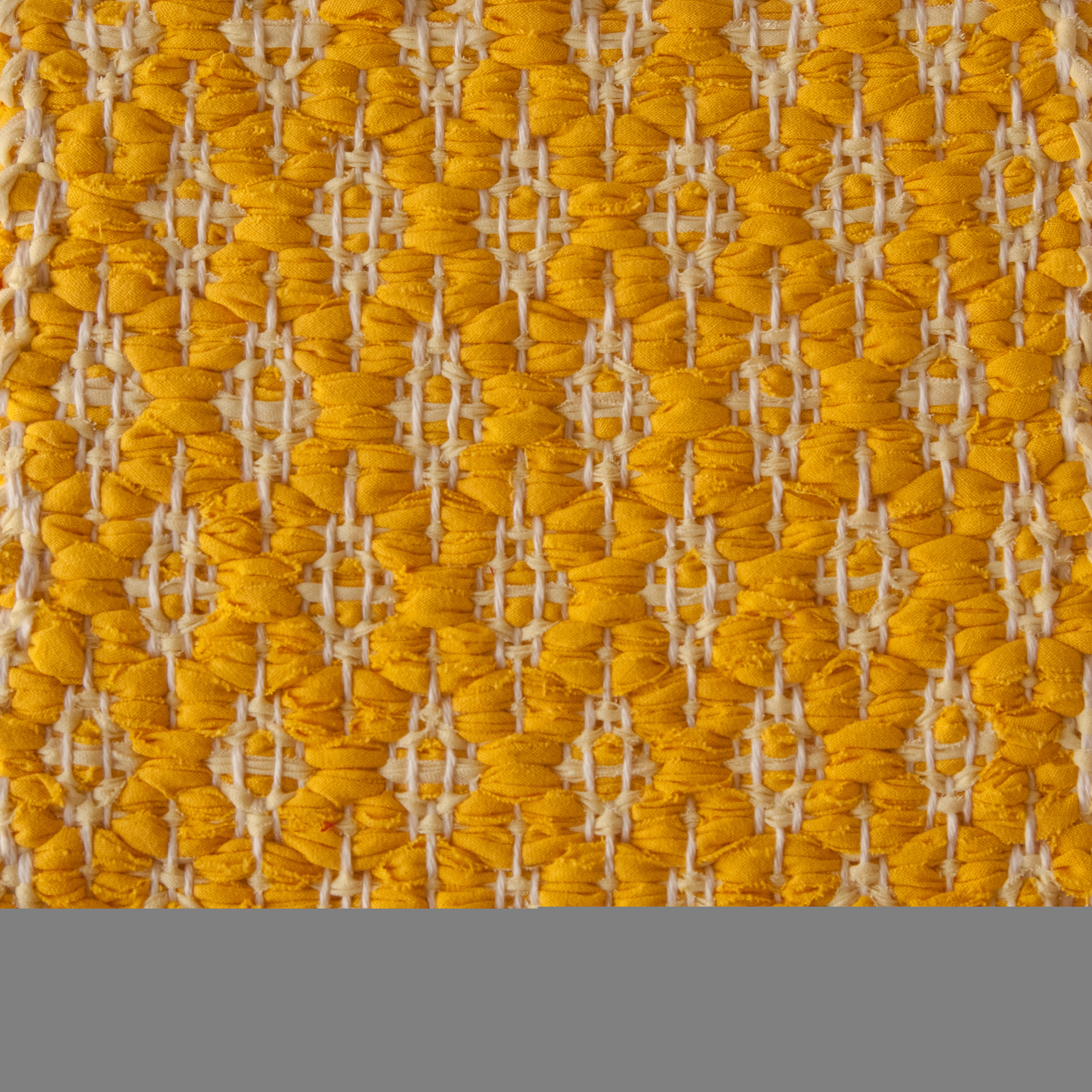 <p>Ukrainian Flower, main yellow 274, inside light yellow 271 on the white yarn</p>
