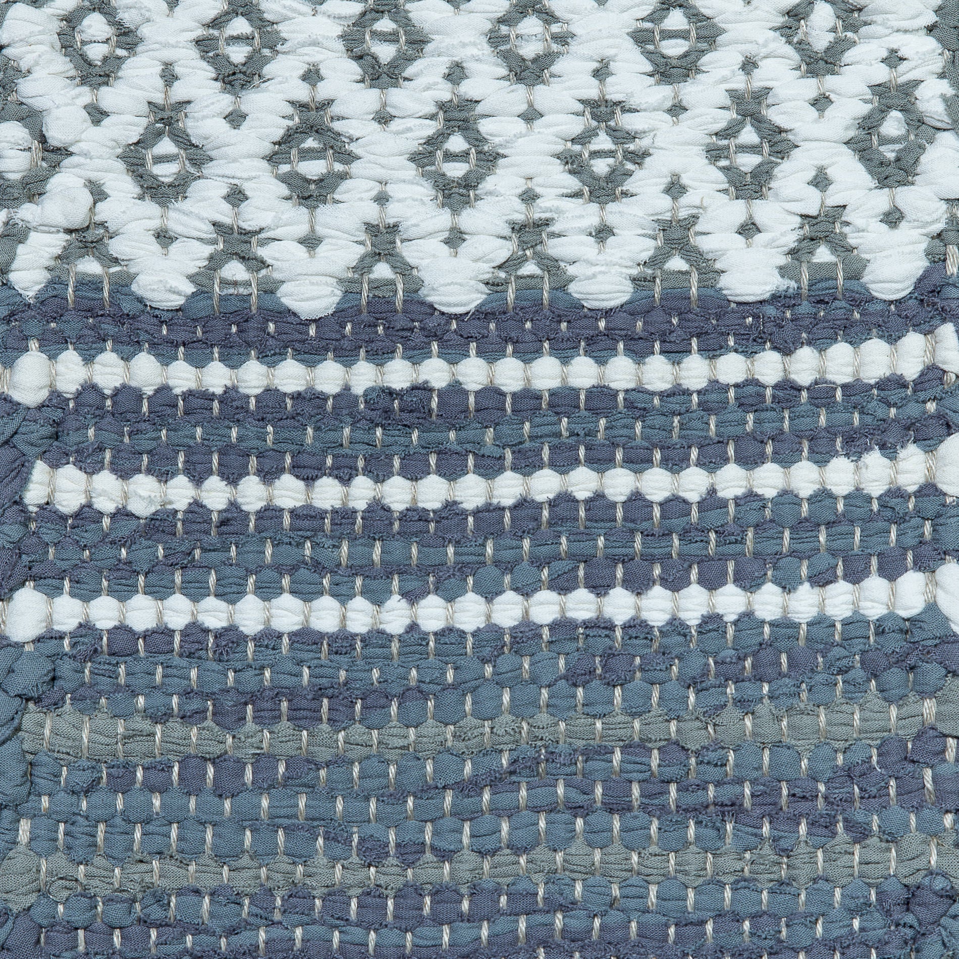 <p>Ukrainian Flower and Single Weave Striped, main white 101, inside grey 122, stripes in grey 122, white 102, blue-grey mix 174, 168 on the natural yarn</p>