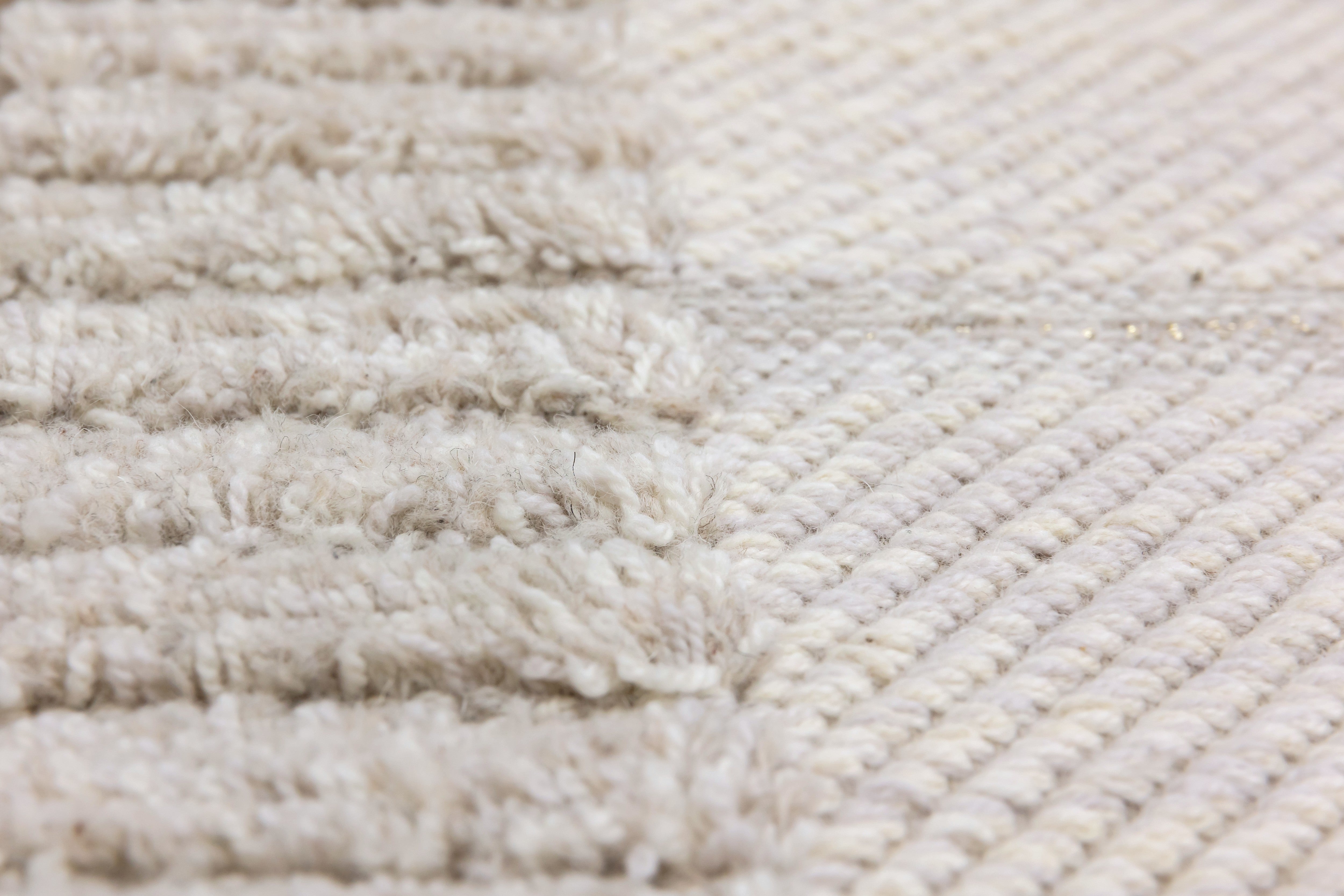 Velvet Check – White