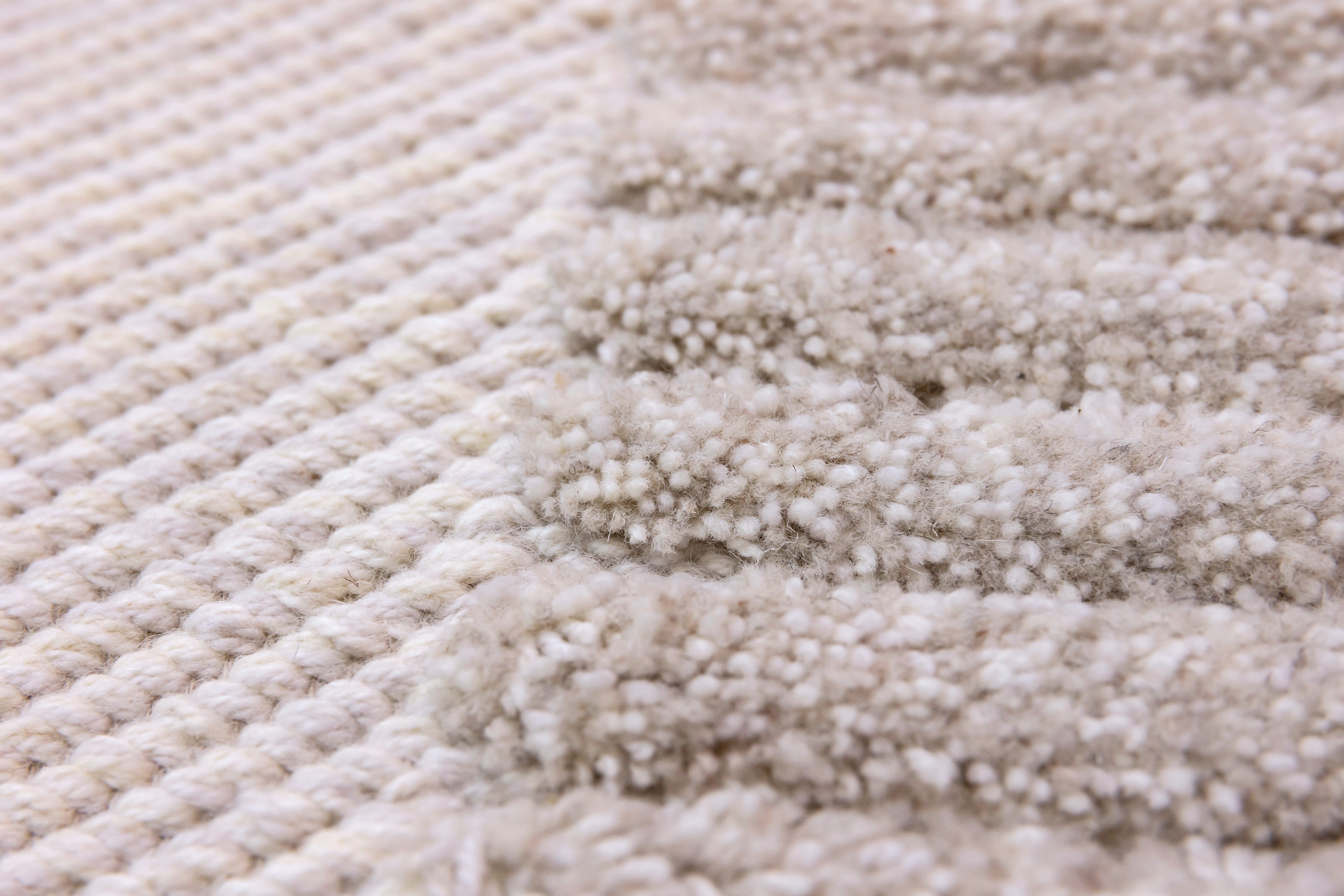 Velvet Check – White