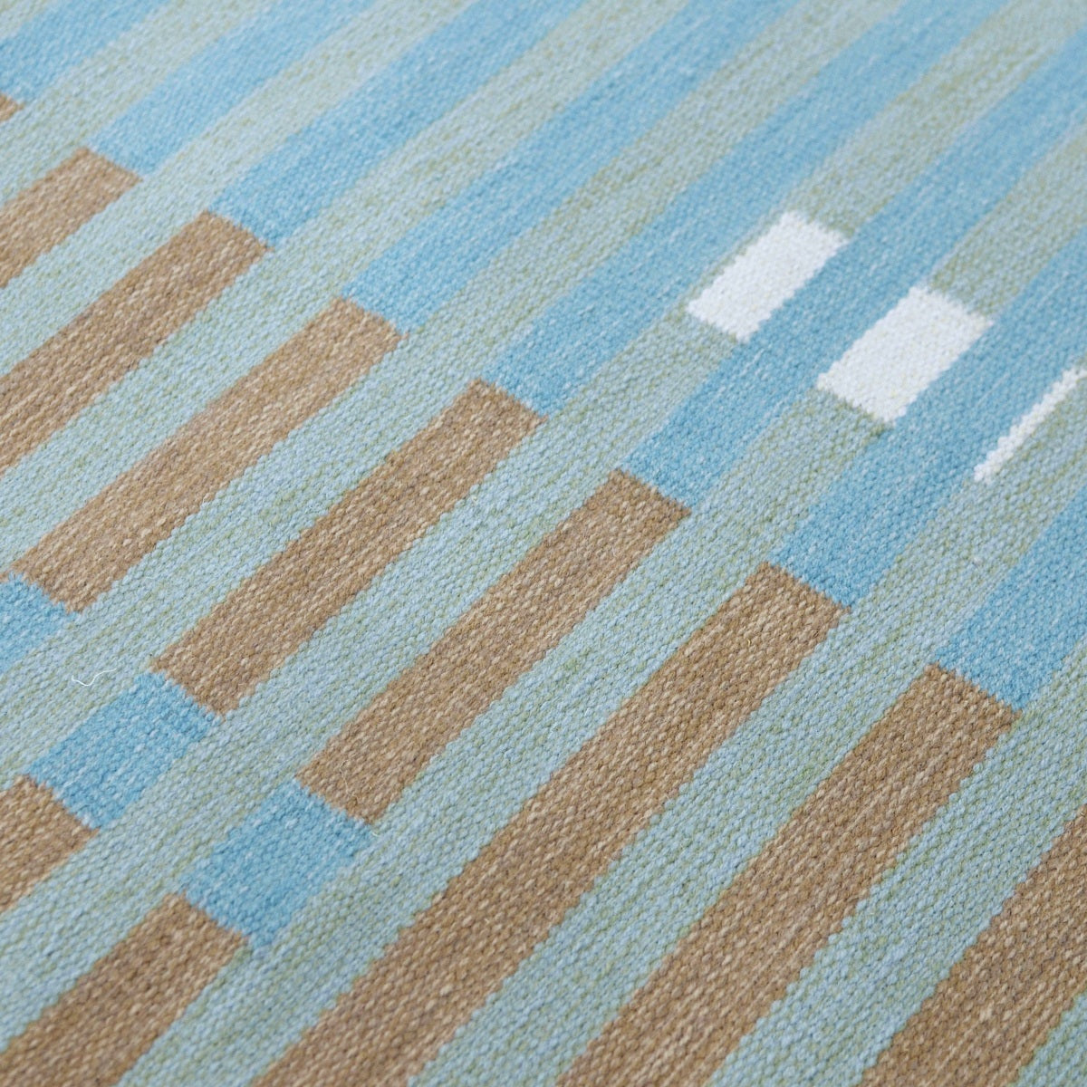 <p><meta charset="UTF-8"><a id="fancybox-right"></a><span class="fancy-ico" id="fancybox-right-ico"></span></p>
<div id="fancybox-title" class="fancybox-title-inside"></div>
<div class="fancybox-title-inside">
<div class="fancybox-title-inside" id="fancybox-title">
<meta charset="UTF-8">
<meta charset="UTF-8">
<span>VERA by Maja Johansson Starander, 1 - soft teal 8216, СН4400, 2 - darker peach 6026, 6001, 6041, 3 - beige 12, 6023, 6040, 4 - aqua green 4015, 8216, 5 – peach 6026, 3016, 6 – 07, СН1207, 8216, 7 – light green 4015, СН4400; 8 – cream 1023, 07, 9 - white СН1207, 1023, 07 on the natural yarn</span><br>
</div>
<br>
</div>