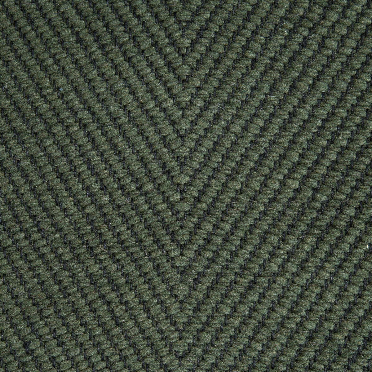 <p>Vertical Herringbone, dark green 0442 on the black yarn</p>