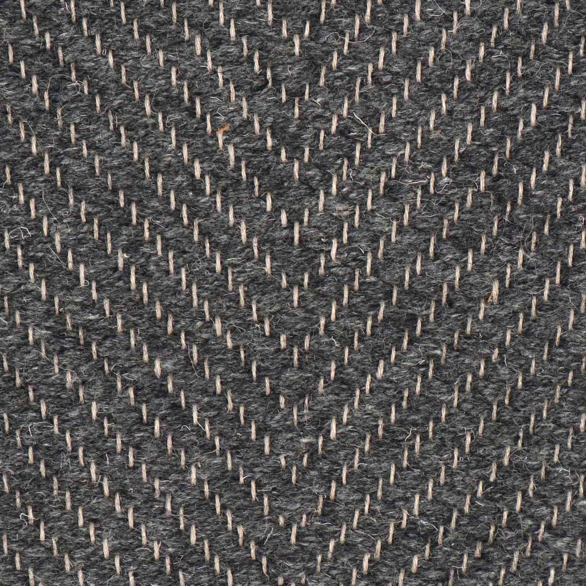 <p>Vertical Herringbone, dark grey 05 on the natural yarn</p>