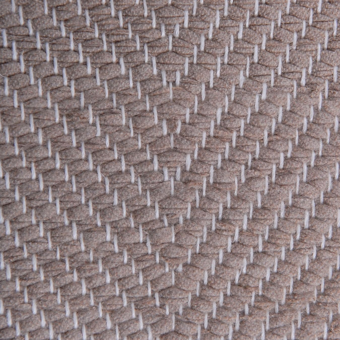<p>Vertical Herringbone, grey 0477 on the white yarn</p>