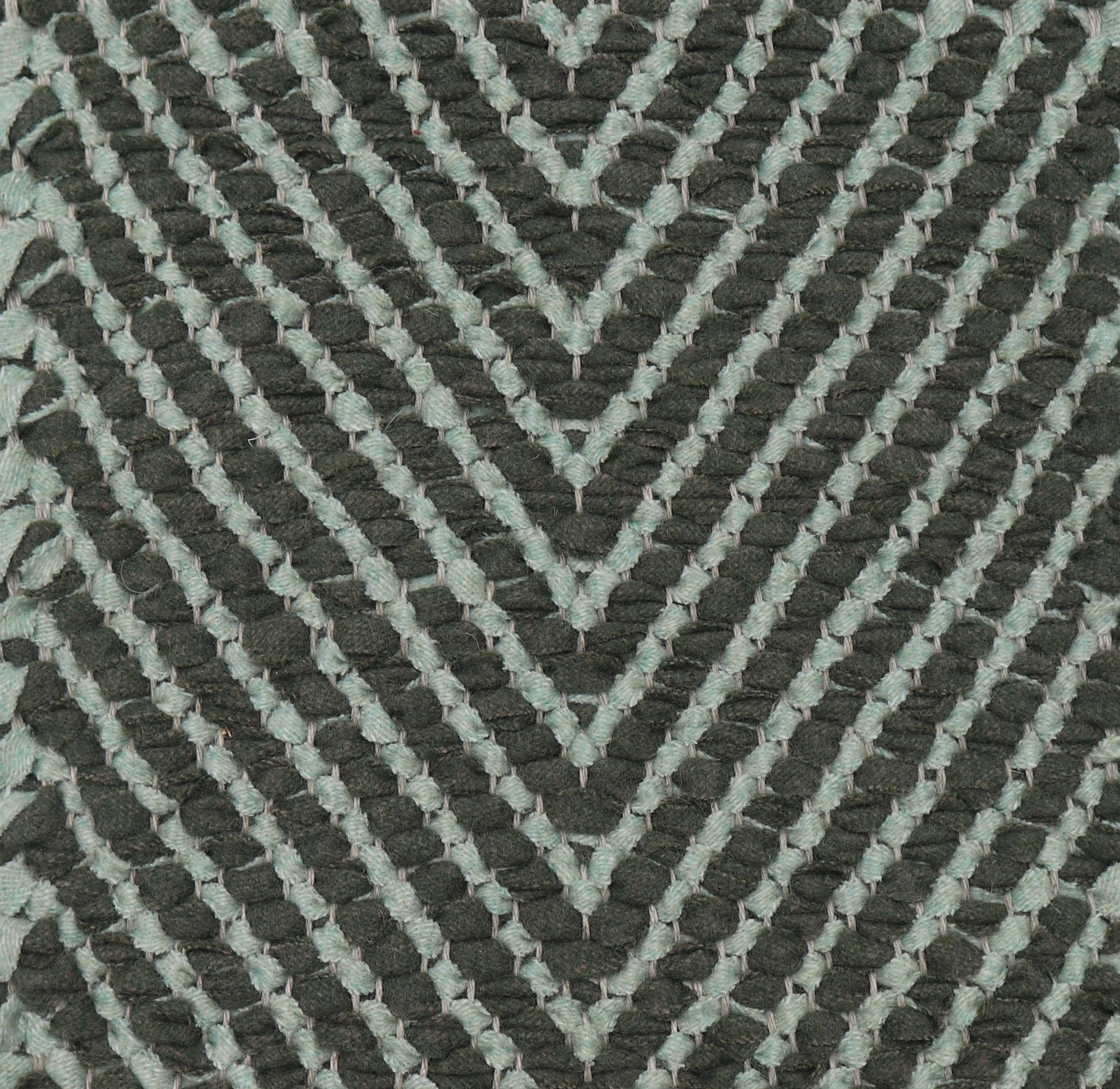 <p>Vertical Herringbone, main beige-green 0491, inside light mint 0511, warp in natural linen</p>