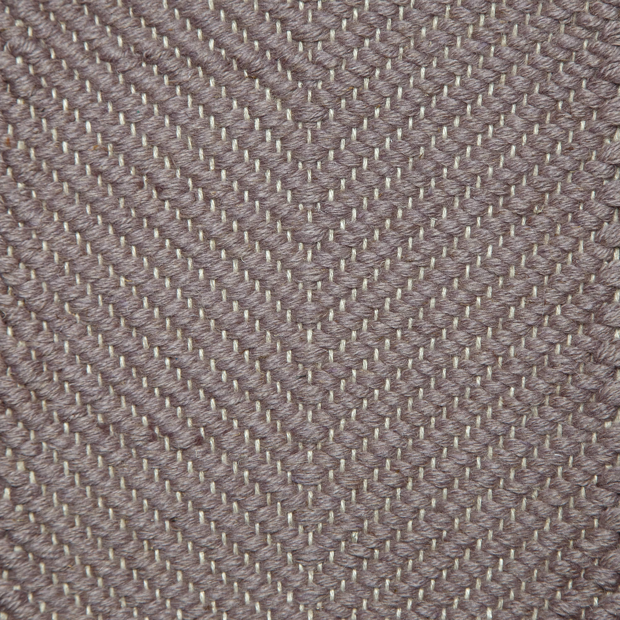 <p>Vertical Herringbone, purple 1004 on the natural yarn</p>