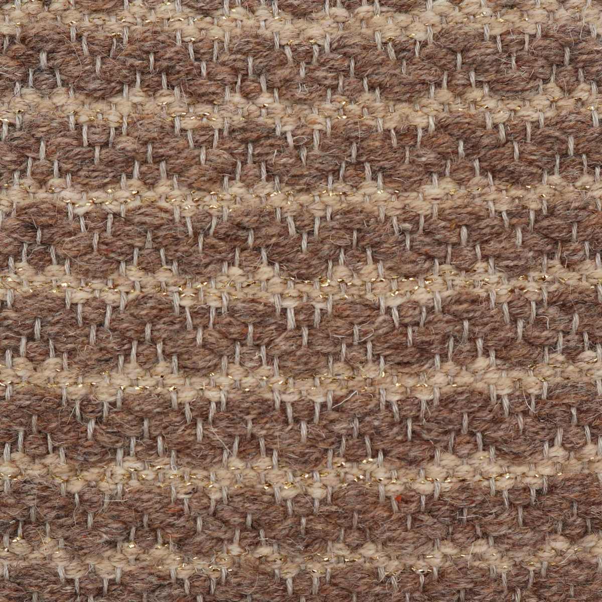 <p>Waves, dark beige 02, field beige mix 03, 07, 19, 07 with gold metallic effect on the natural yarn</p>
