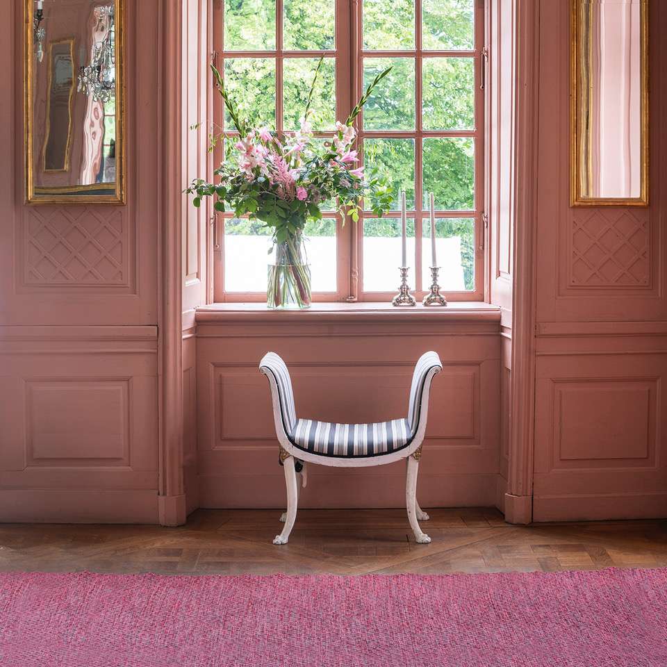 Vandra Rugs