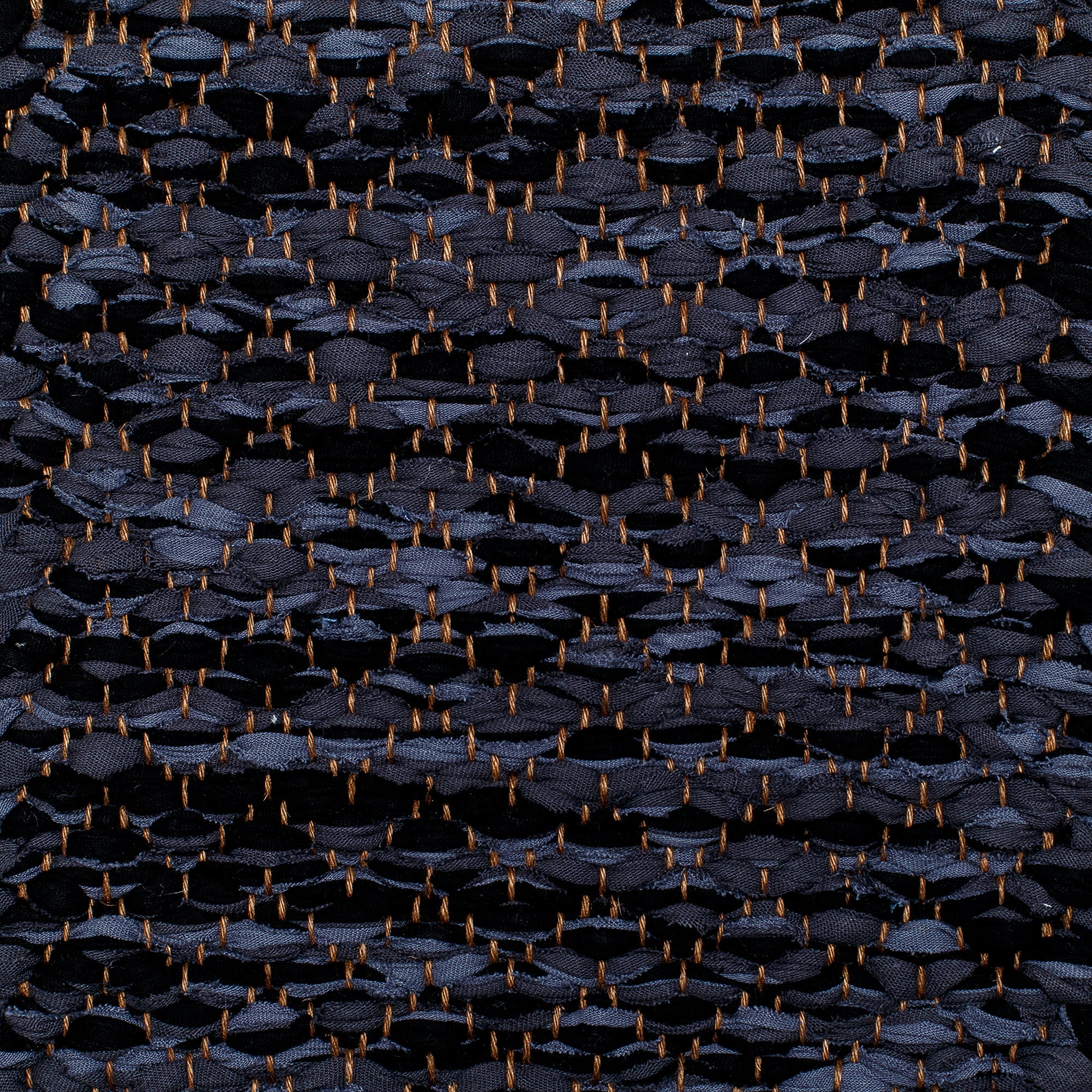 <p>Zig Zag, black-grey mix 167, 165, grey effect 175 on the brown yarn</p>