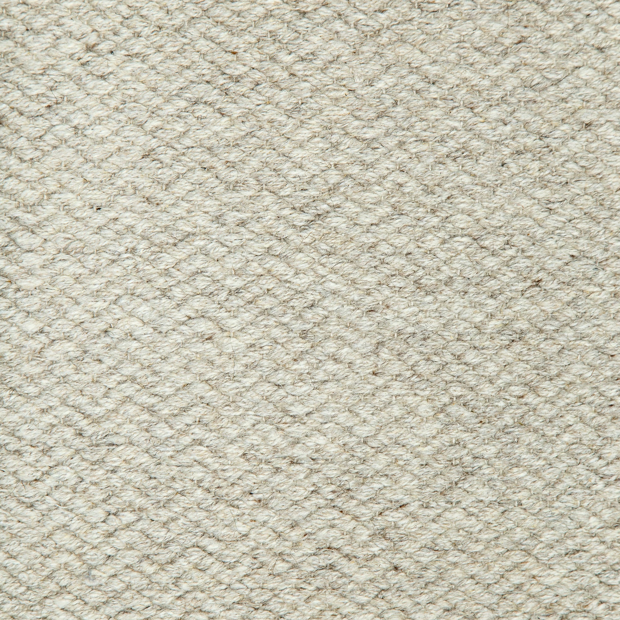 <p>Zig Zag, light grey 12 on the natural yarn</p>