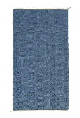 <p>Diamond Twill, blue 510; yarn - natural</p>