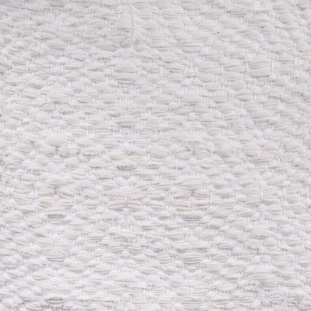 Dual Diamond Twill, main white 104, inside white 100; white yarn <a href="/wp/wp-content/gallery/collection-white/44.jpg">Click to large</a>