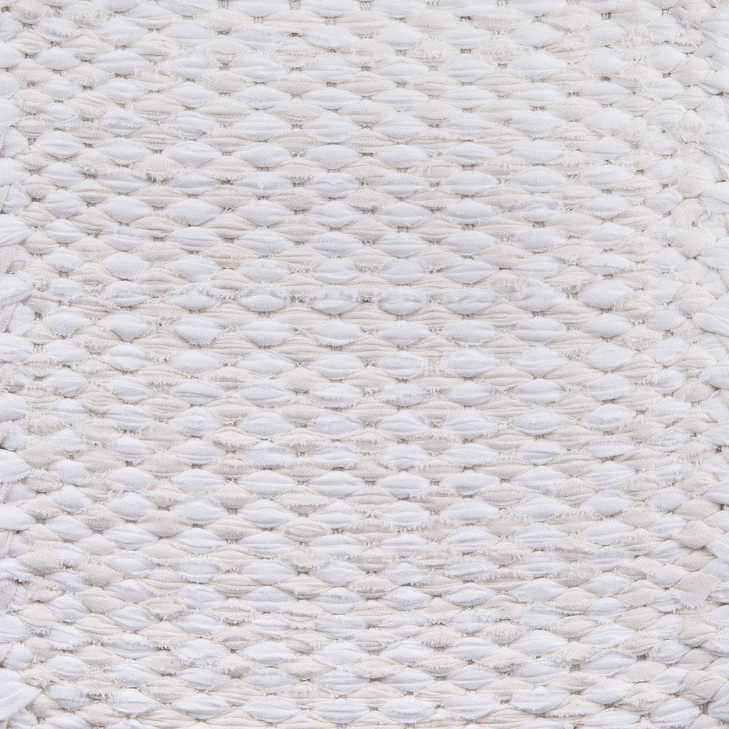 Draell, white mix 100 (50%), 104 (50%); natural yarn <a href="/wp/wp-content/gallery/collection-white/66.jpg">Click to large</a>
